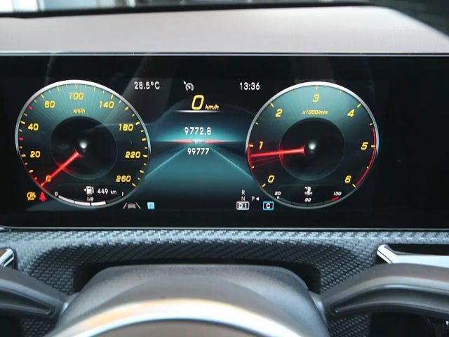 Mercedes-Benz A 180 A 180 d