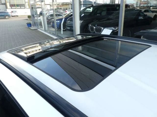 BMW 330 330e Touring xDrive