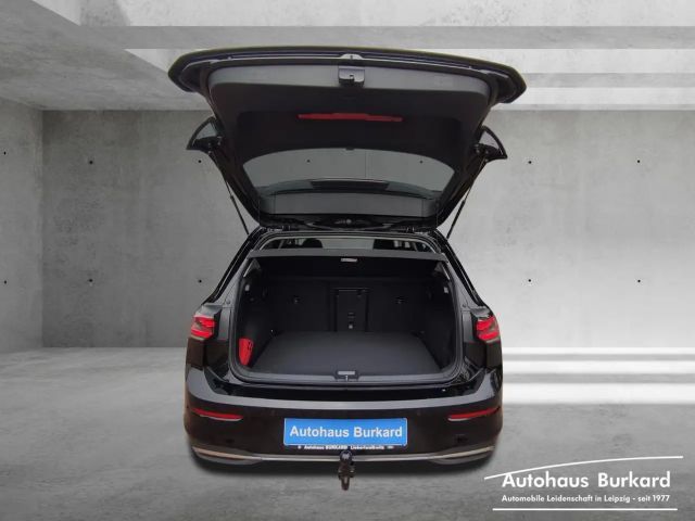 Volkswagen Golf 1.5 eTSI DSG