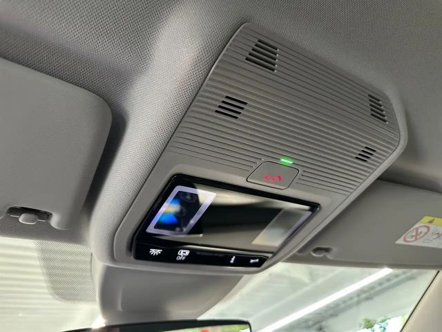 Volkswagen Golf 1.5 eTSI DSG Life Variant