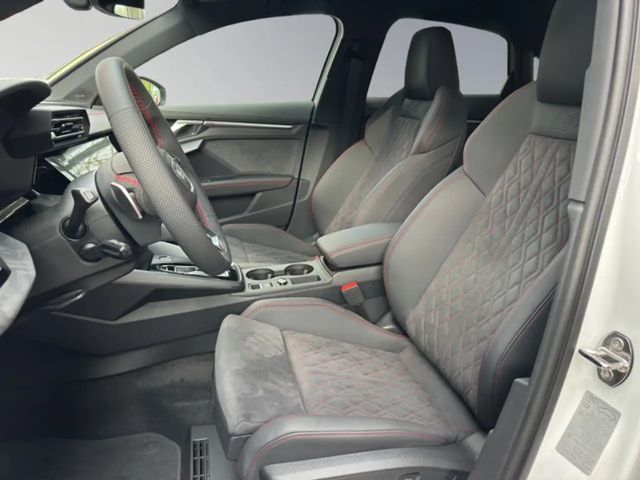 Audi A3 35 TFSI S-Line S-Tronic Sedan