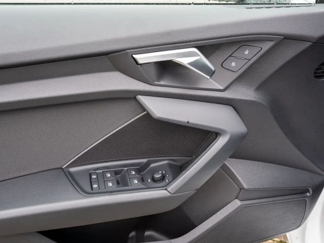 Audi A3 30 TFSI Sedan