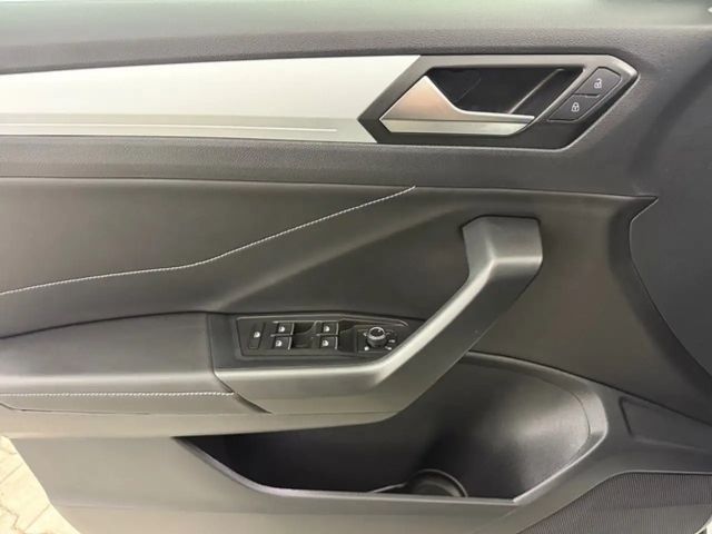 Volkswagen T-Roc 2.0 TDI IQ.Drive