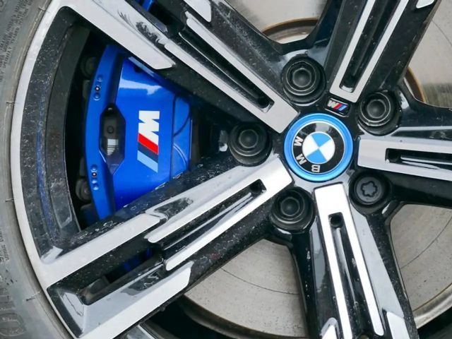 BMW 330 330e M-Sport Touring