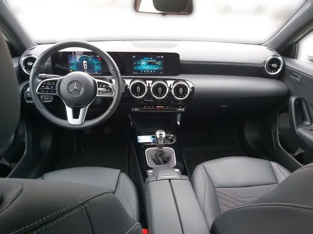 Mercedes-Benz A 180 A 180 d Hatchback Style