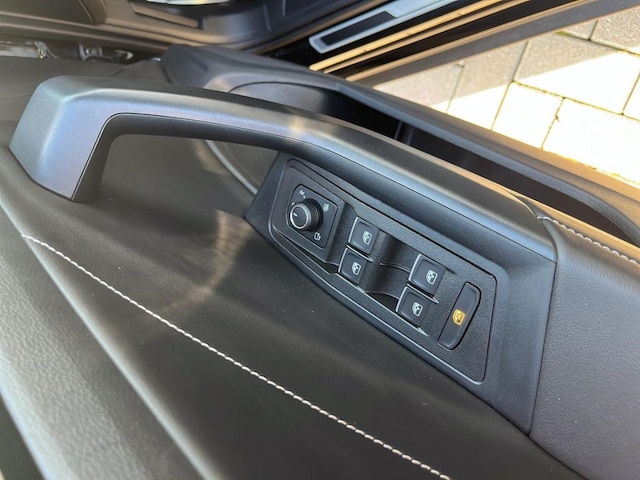 Volkswagen T-Roc 1.5 TSI DSG R-Line