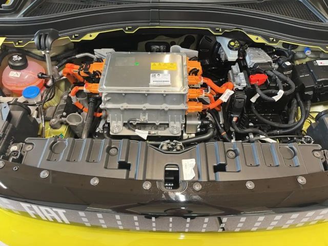 Fiat Grande Panda E La Prima