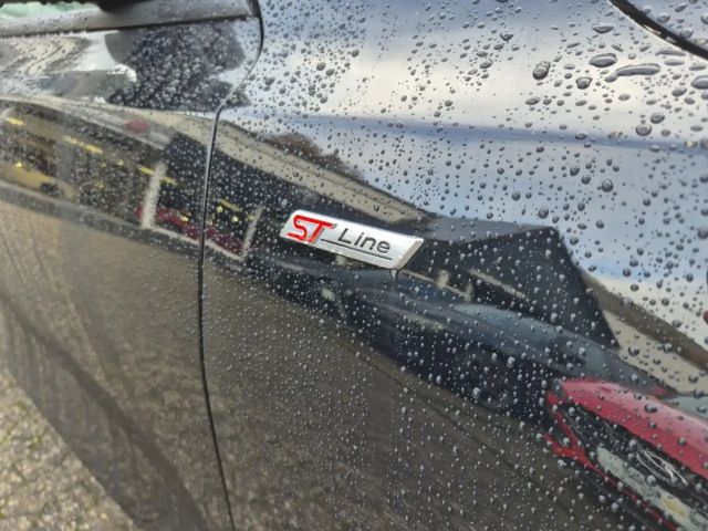 Ford Focus ST Line Wagon