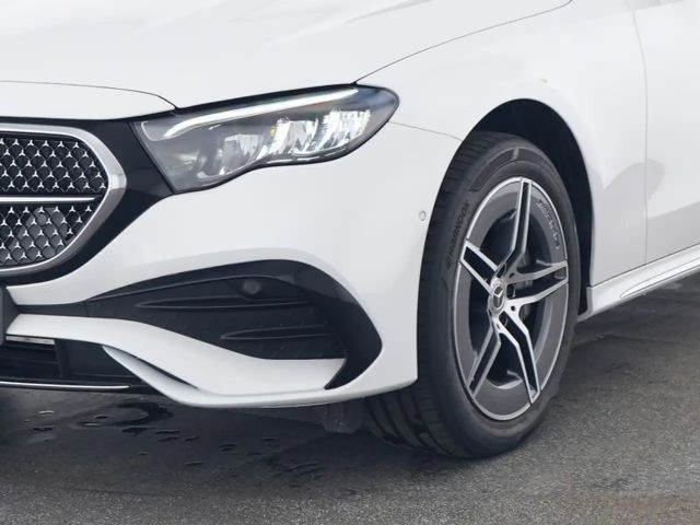 Mercedes-Benz E 220 AMG Line E 220 d Sedan