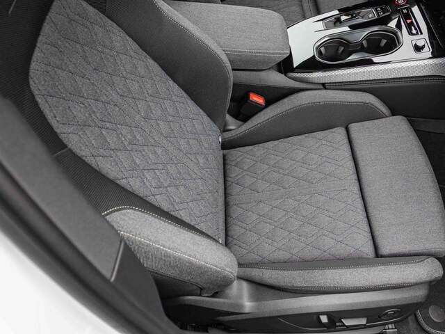 Audi A6 Avant Quattro S-Tronic