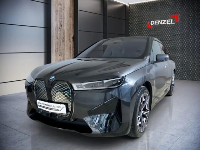 BMW iX xDrive50