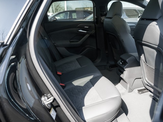 Audi A6 e-tron Avant Quattro