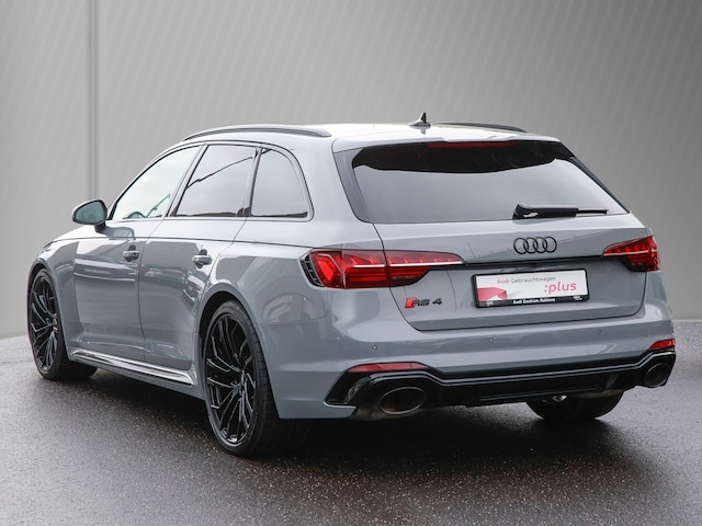 Audi RS4 Avant Quattro