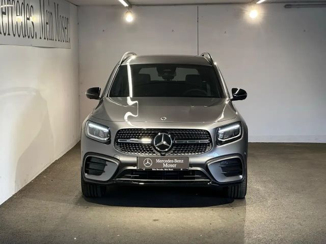 Mercedes-Benz GLB 200 4MATIC AMG Line GLB 200 d