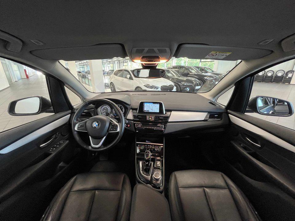 BMW 218 218d xDrive