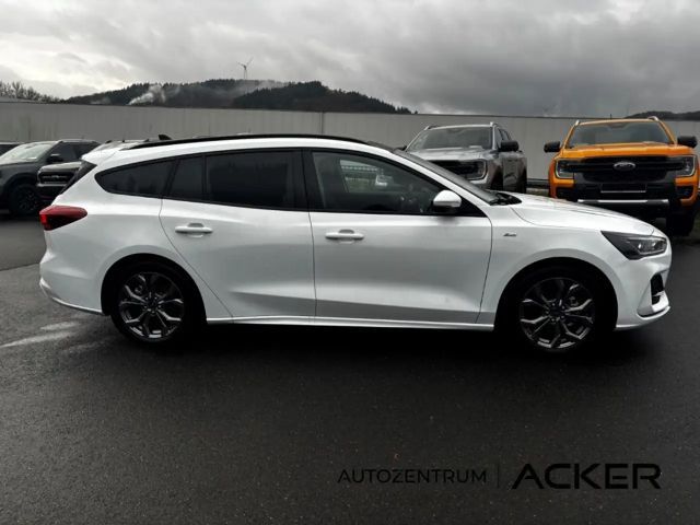 Ford Focus ST Line Wagon
