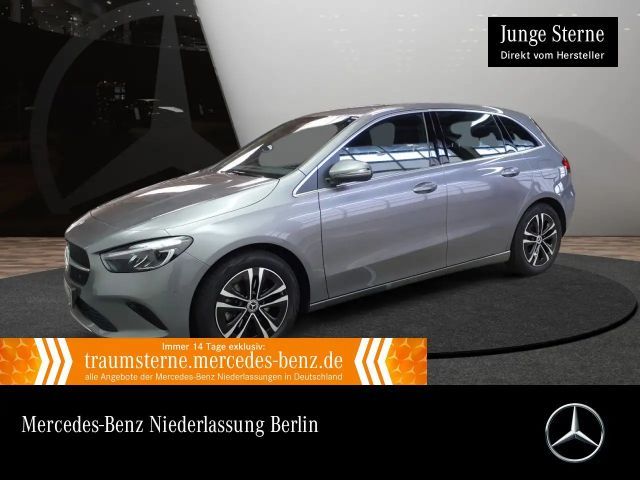 Mercedes-Benz B 200 Progressive Sedan