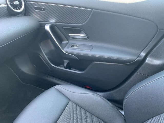 Mercedes-Benz A 180 Progressive