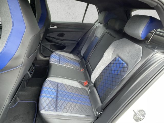 Volkswagen Golf 2.0 TSI DSG
