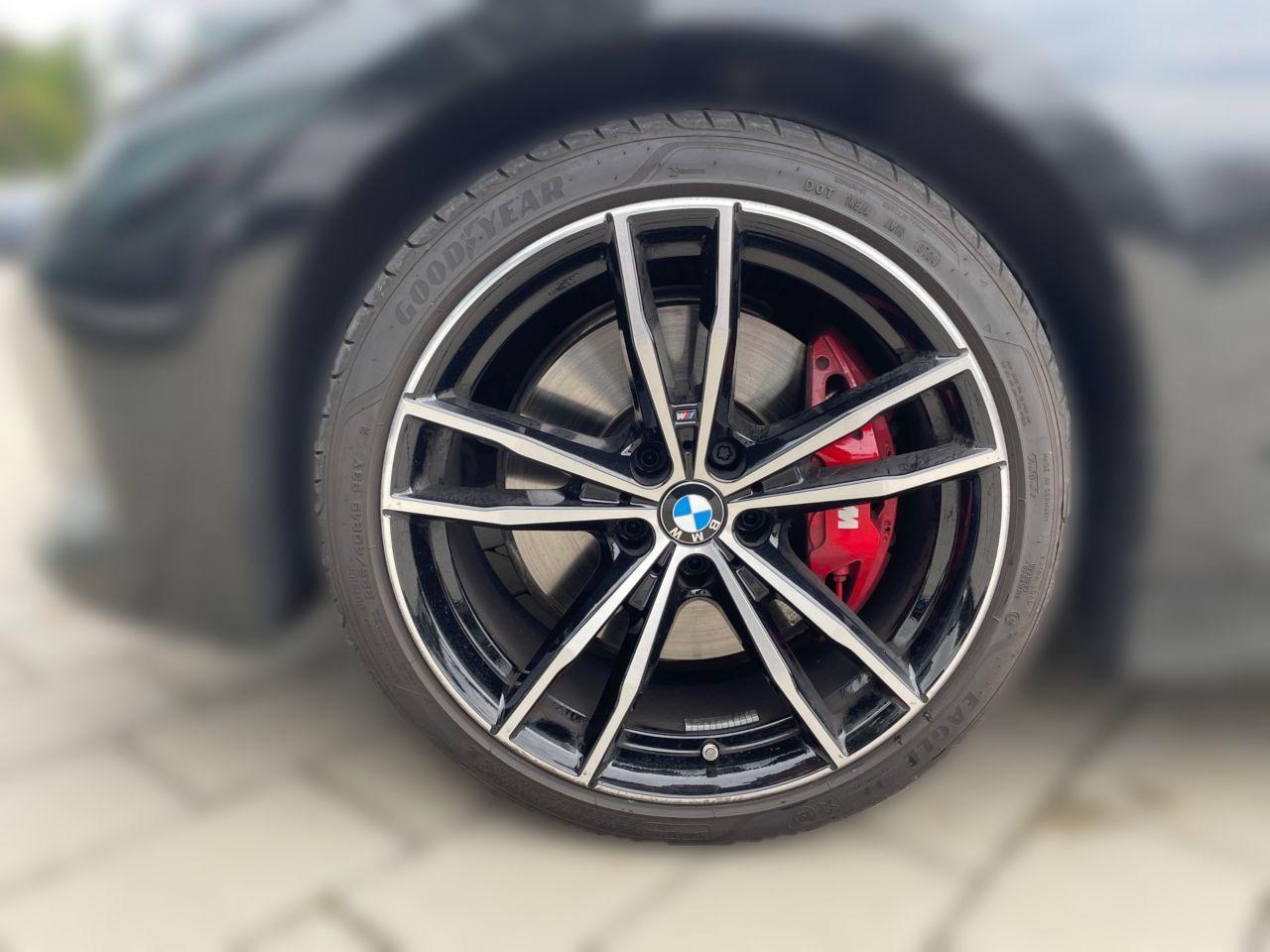 BMW 330 330i Sedan xDrive