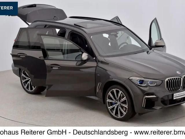 BMW X5 M50i xDrive