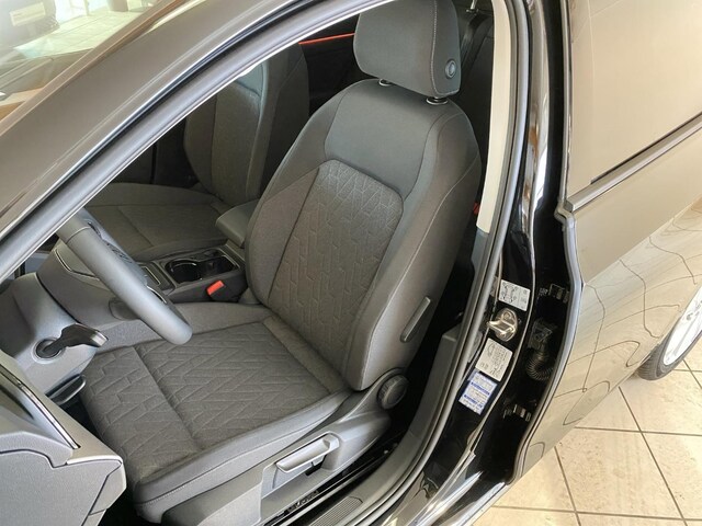 Volkswagen Golf 1.5 TSI BMT Golf VIII