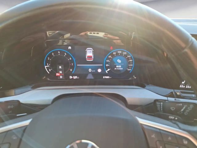 Volkswagen Golf 1.5 eTSI DSG Life Variant