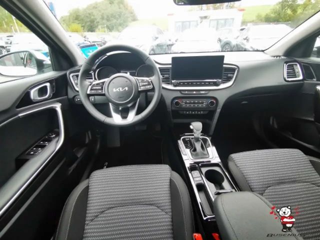 Kia Ceed 1,5T DCT Ultimate +Style+Sound+Navi+17Zoll