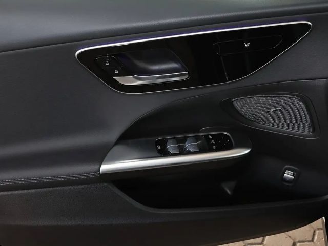 Mercedes-Benz C 180 Sedan