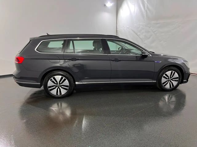 Volkswagen Passat 1.4 TSI DSG Variant