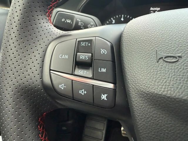 Ford Focus ST Line Wagon