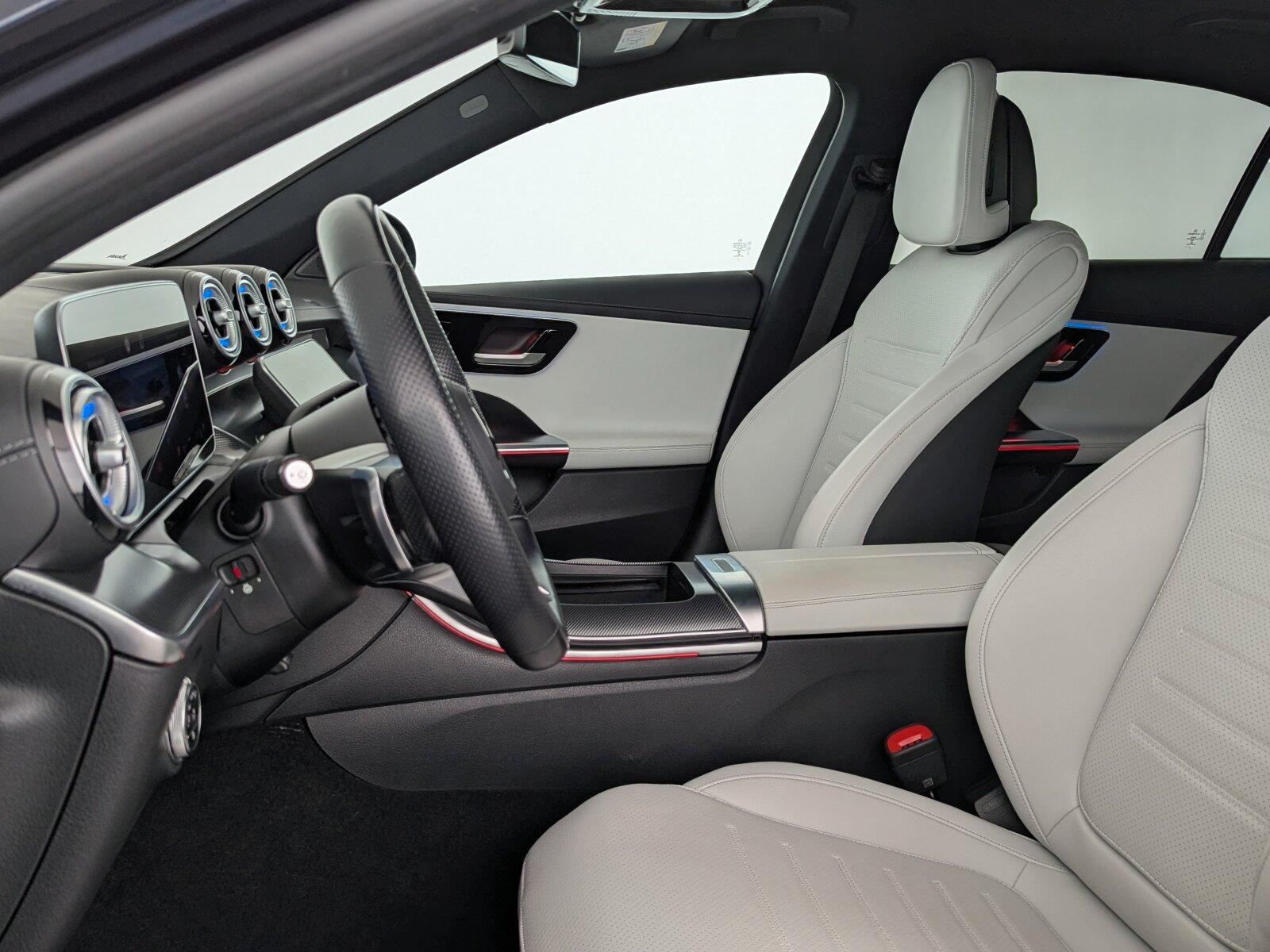 Mercedes-Benz C 200 4MATIC AMG Line Sedan