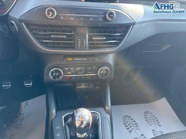 Ford Focus EcoBoost ST Line Style Wagon