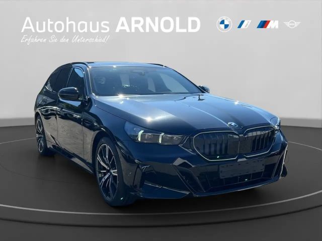 BMW 540 540d M-Sport Touring xDrive