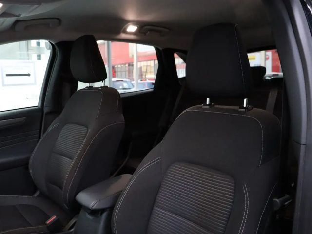 Ford Kuga Hybrid Titanium