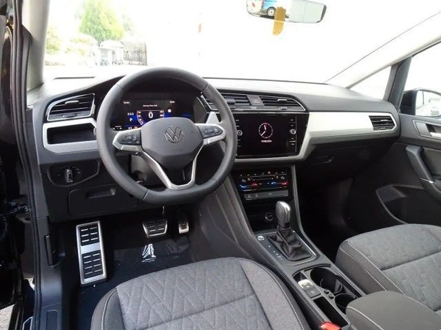 Volkswagen Touran 1.5 TSI DSG IQ.Drive Move