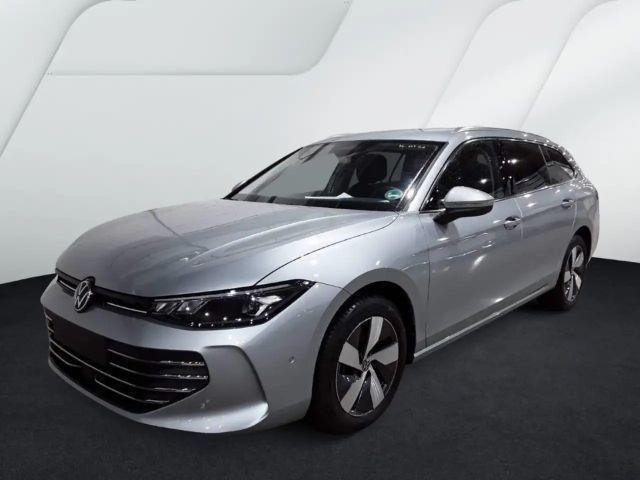 Volkswagen Passat 1.5 eTSI Business DSG Variant