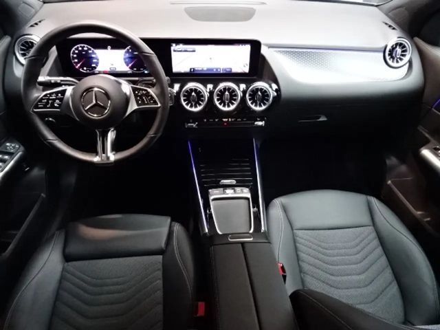 Mercedes-Benz GLA 180 Progressive