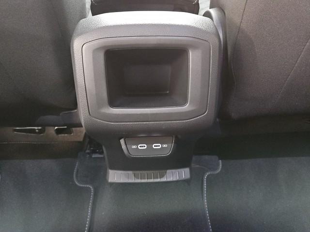 Volkswagen T-Cross IQ.Drive R-Line