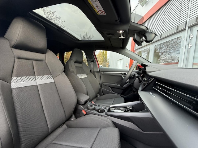 Audi A3 30 TFSI S-Line S-Tronic Sportback