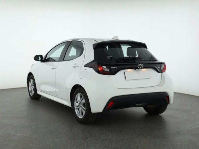 Toyota Yaris Hatchback Team D