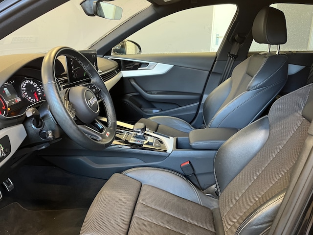 Audi A4 35 TDI Avant S-Line S-Tronic