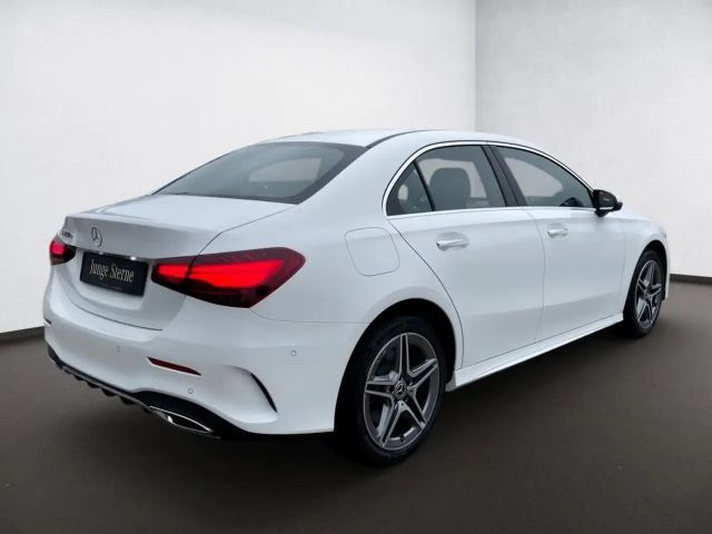 Mercedes-Benz A 250 A 250 e AMG Line