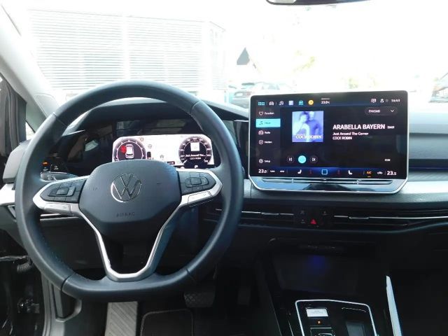 Volkswagen Golf 1.5 eTSI DSG Style