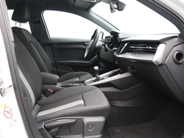 Audi A3 30 TDI Sedan