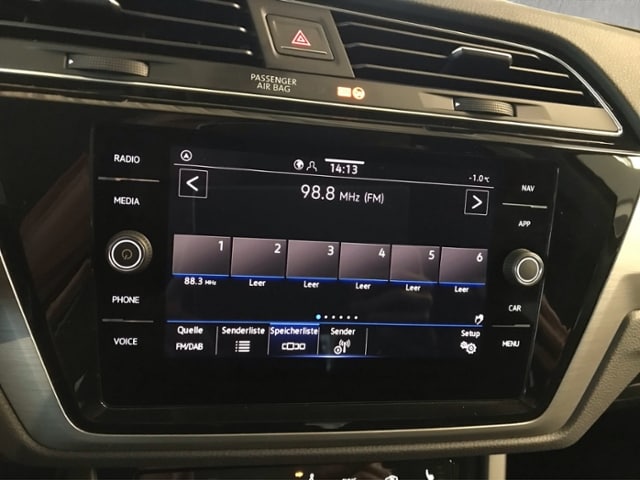 Volkswagen Touran 1.5 TSI DSG R-Line Sport