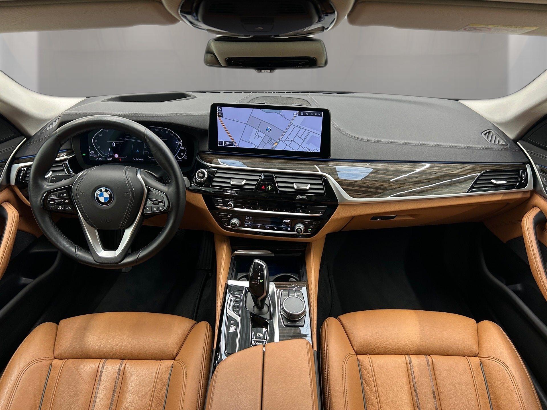 BMW 545 545e Sedan xDrive