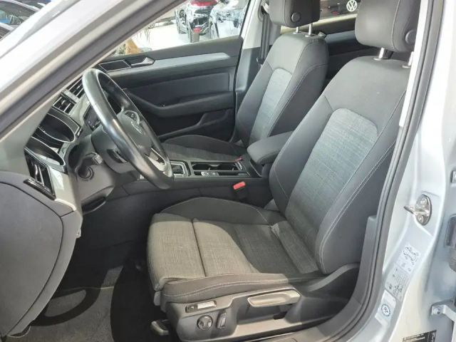 Volkswagen Passat Business Variant