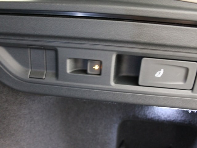 Volkswagen Passat 2,0 l TDI SCR 110 kW (150 PS) 7-Gang-Doppelkupplungsgetrie KLIMA LED NAVI ALU