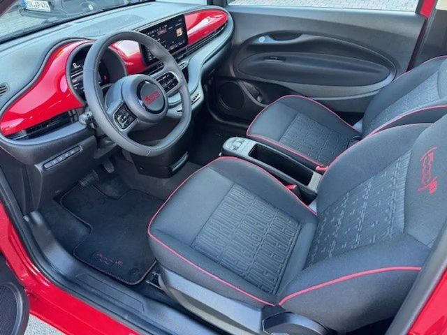Fiat 500e RED